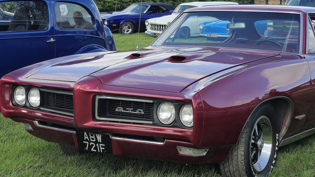 Pontiac VIN Decoder: What Thirteen Digits Actually Prove